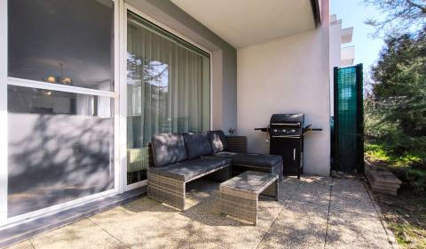 Pronájem Byt 2+1, Byt 2+1, Úzka, Senec, Slovensko