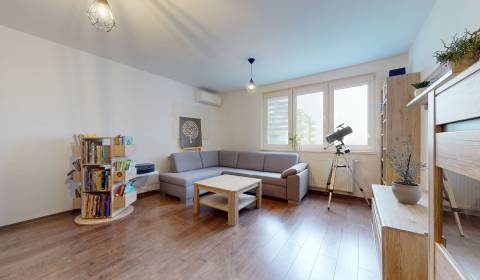 Prodej Byt 3+1, Byt 3+1, Rustaveliho, Bratislava - Rača, Slovensko