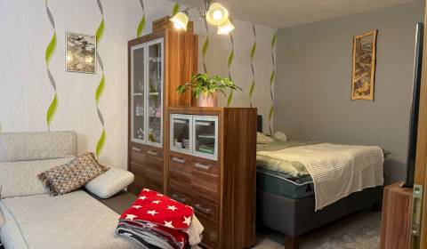 Prodej Byt 2+1, Byt 2+1, Novomeského, Nitra, Slovensko