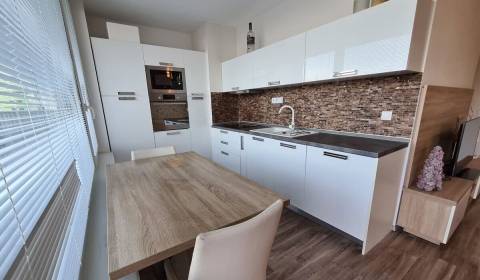 Prodej Byt 3+1, Byt 3+1, Nevädzová, Bratislava - Ružinov, Slovensko