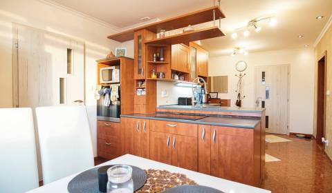 Prodej Byt 3+1, Byt 3+1, Nové Zámky, Slovensko