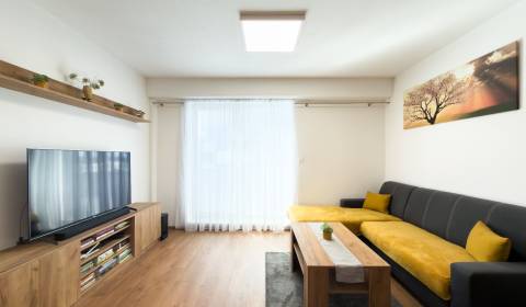 Prodej Byt 2+1, Byt 2+1, Obchodná, Žilina, Slovensko