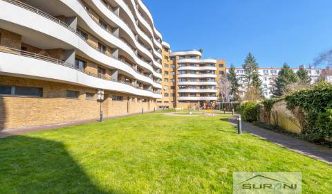 Prodej Garáže, Garáže, Kvačalova, Bratislava - Ružinov, Slovensko