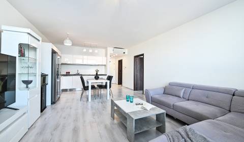 Prodej Byt 2+1, Byt 2+1, Jarabinková, Bratislava - Ružinov, Slovensko