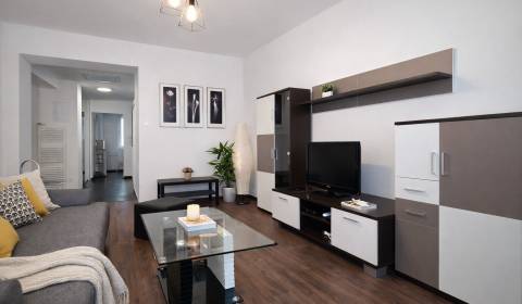 Pronájem Byt 2+1, Byt 2+1, Krížna, Bratislava - Staré Mesto, Slovensko