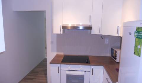 Pronájem Byt 2+1, Byt 2+1, Muškátová, Pezinok, Slovensko