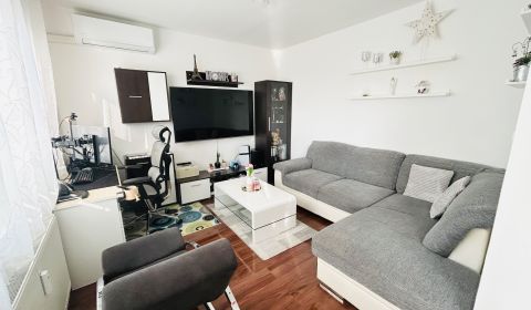 Prodej Byt 3+1, Byt 3+1, Nábrežná, Nové Zámky, Slovensko