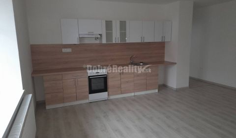 Pronájem Byt 3+1, Byt 3+1, Kasárenská, Nové Zámky, Slovensko