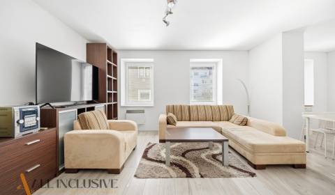 Prodej Byt 3+1, Byt 3+1, Nové Zámky, Slovensko