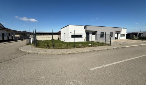 Prodej Rodinný dům, Rodinný dům, Dubodiel, Trenčín, Slovensko