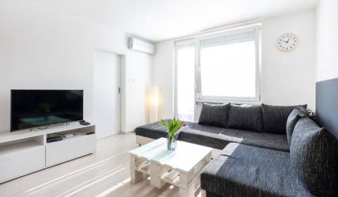 Prodej Byt 3+1, Byt 3+1, Schurmannova, Nitra, Slovensko