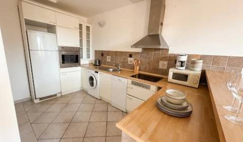 Prodej Byt 5+1 a víc, Byt 5+1 a víc, Centrum mesta, Bratislava - Staré