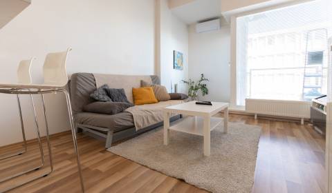 Pronájem Byt 2+1, Byt 2+1, Vietnamská, Bratislava - Ružinov, Slovensko