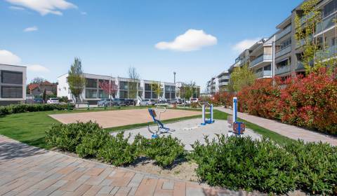 Pronájem Byt 2+1, Byt 2+1, Orechová, Senec, Slovensko