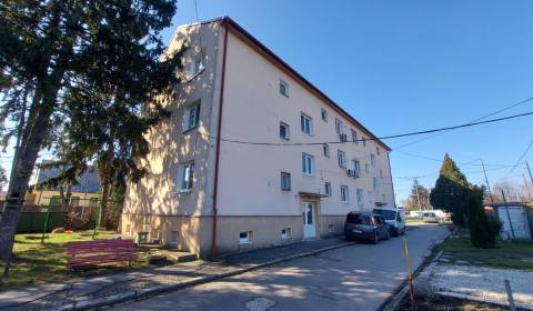 Prodej Byt 2+1, Byt 2+1, Nové Zámky, Slovensko