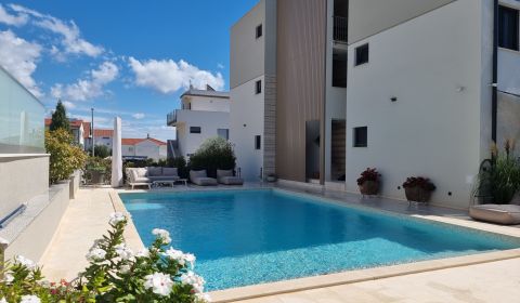 CHORVATSKO - Luxusní dům se třemi apartmány - VODICE