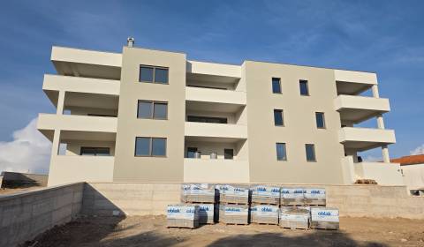 CHORVATSKO - Kvalitní apartmány s výhledem na moře - VODICE