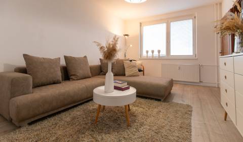 Pronájem Byt 3+1, Byt 3+1, Studená, Bratislava - Ružinov, Slovensko