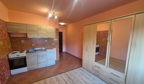Prodej Garsoniéra, Garsoniéra, Cintorínsky rad, Komárno, Slovensko
