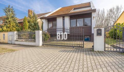 Prodej Rodinný dům, Rodinný dům, Dunajská, Senec, Slovensko