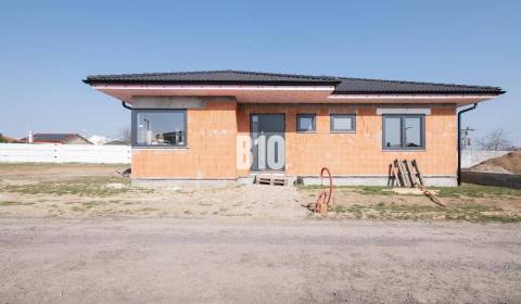 Prodej Rodinný dům, Rodinný dům, Nitra, Slovensko