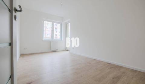 Prodej Byt 3+1, Byt 3+1, Trenčín, Slovensko