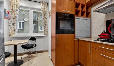 Prodej Byt 3+1, Byt 3+1, Obchodná, Bratislava - Staré Mesto, Slovensko