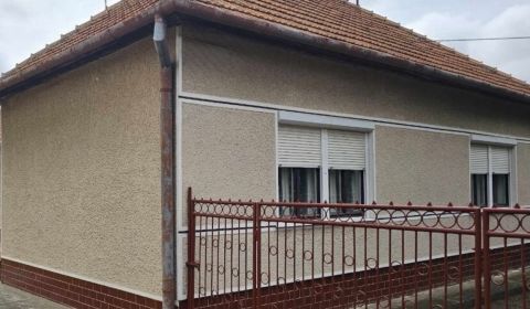 Prodej Rodinný dům, Rodinný dům, Hlavná, Nové Zámky, Slovensko