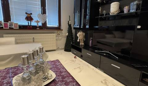 Prodej Byt 2+1, Byt 2+1, Levice, Slovensko