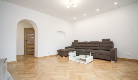 Prodej Byt 2+1, Byt 2+1, Beckovská, Trenčín, Slovensko