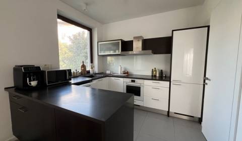 Prodej Byt 2+1, Byt 2+1, Bratislava - Staré Mesto, Slovensko