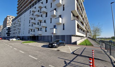 Prodej Garáže, Garáže, Zuzany Chalupovej, Bratislava - Petržalka, Slov