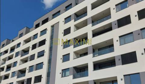 Pronájem Garáže, Garáže, Bazová, Bratislava - Ružinov, Slovensko