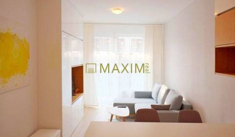 Prodej Byt 2+1, Byt 2+1, Zuzany Chalupovej, Bratislava - Petržalka, Sl