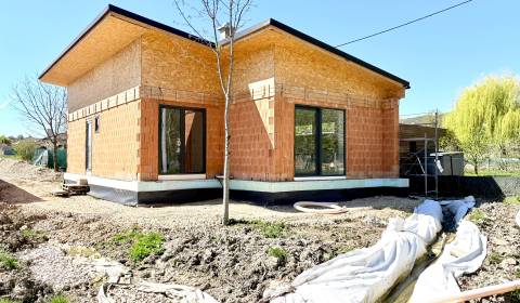 Prodej Rodinný dům, Rodinný dům, Nitra, Slovensko