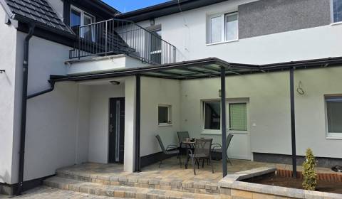 Pronájem Byt 3+1, Byt 3+1, Oblúková, Trnava, Slovensko