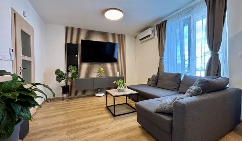 Stačí si přinést kufr – všechno ostatní už máte – 2+kk byt
