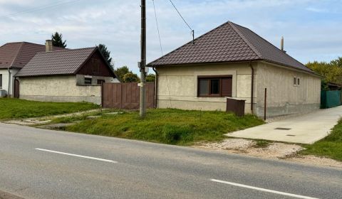 Prodej Rodinný dům, Rodinný dům, Hlohovecká, Galanta, Slovensko