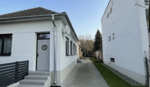 Prodej Rodinný dům, Rodinný dům, Koplotovce, Hlohovec, Slovensko