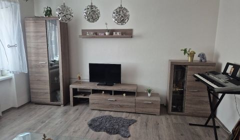 Prodej Byt 3+1, Byt 3+1, Sústružnícka, Komárno, Slovensko