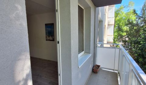 Prodej Byt 2+1, Byt 2+1, Čmelíkova, Bratislava - Ružinov, Slovensko