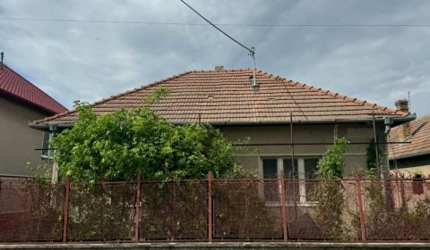 Prodej Rodinný dům, Rodinný dům, Bánov, Nové Zámky, Slovensko