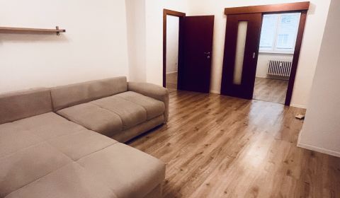 Prodej Byt 3+1, Byt 3+1, Na Uhlisku, Banská Bystrica, Slovensko