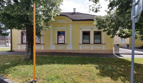Rodinný dům v Mošovcích: Klidné bydlení v srdci přírody