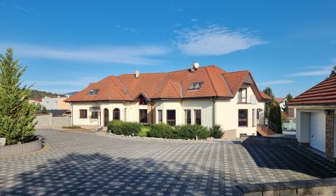 NÁJEM - EXKLUZIVNÍ VILA - NITRA
