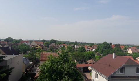 Prodej Byt 3+1, Byt 3+1, Školská, Senec, Slovensko