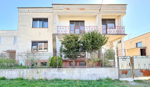 Prodej Rodinný dům, Rodinný dům, Hrušovany, Topoľčany, Slovensko