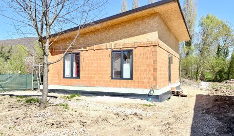 Prodej Rodinný dům, Rodinný dům, Nitra, Slovensko