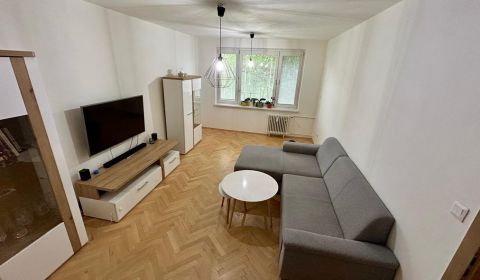 Prodej Byt 3+1, Byt 3+1, Banská Bystrica, Slovensko