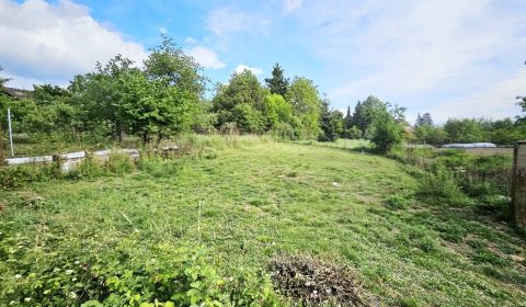 Prodej Pozemky - bydlení, Pozemky - bydlení, Bánovce nad Bebravou, Slo